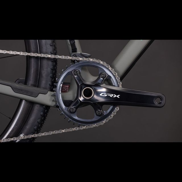 CUBE Nuroad C:62 EX gravel-pyörä